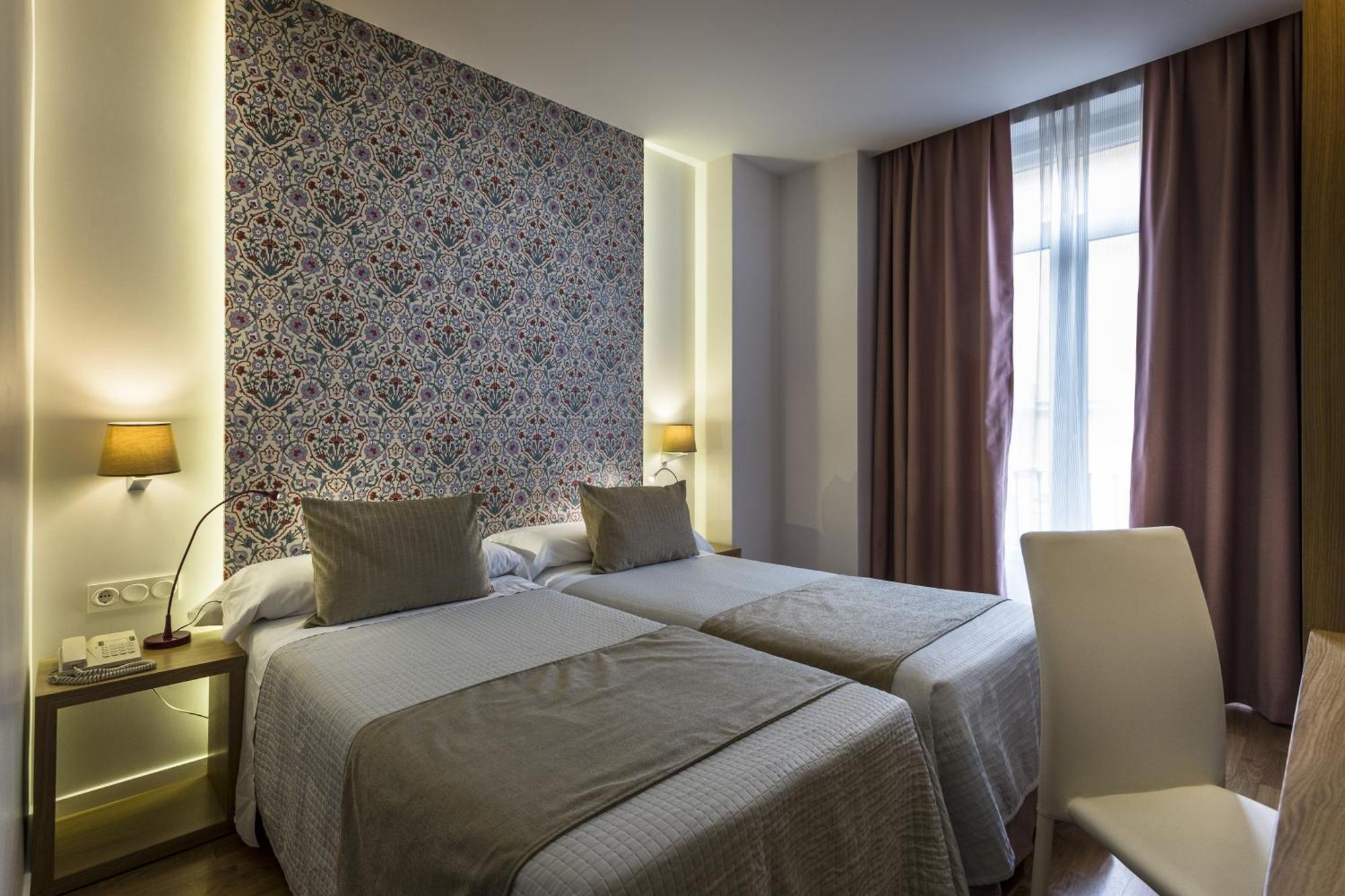 Hotel Comfort Dauro 2 Granada Room photo